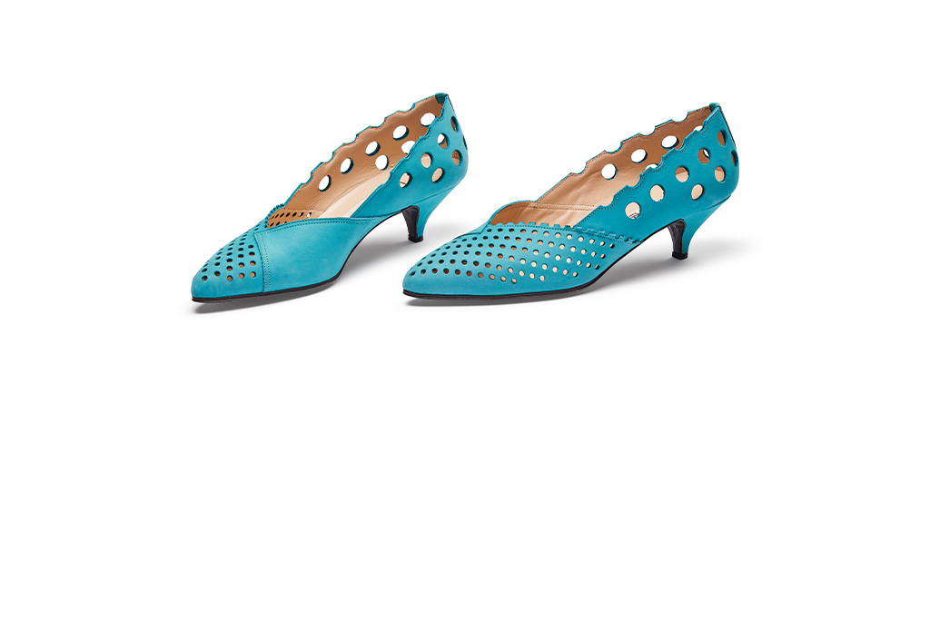 Tokio Kumagai Turqoise pumps. Japanese/French, 1980-83.