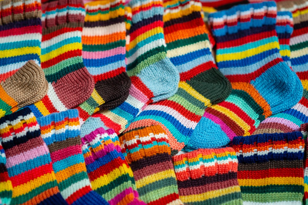 traditional-latvian-knitted-woolen-mittens-and-socks-knitted-sale-latvia-riga-woolen-mittens-socks_t20_4lnaky